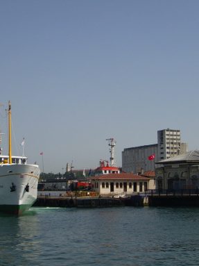 DIGITAL CAMERA