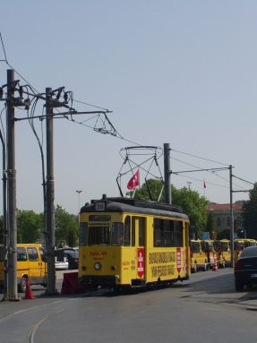 nostalgic tram moda